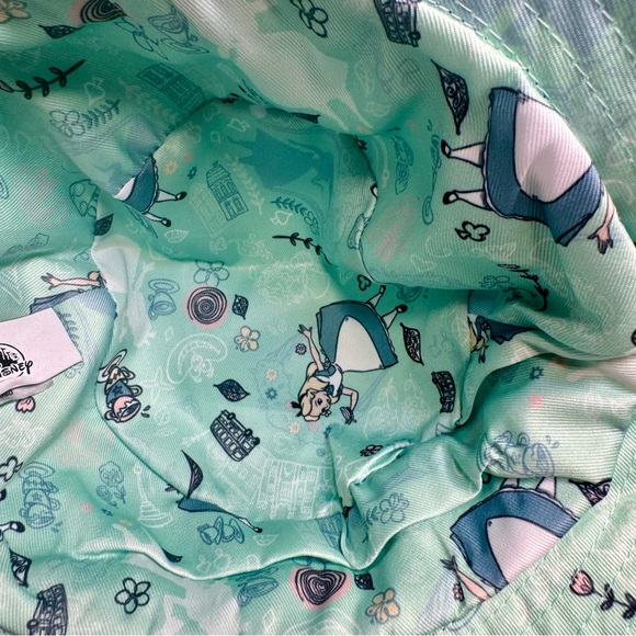 NWT. Disney Parks Epcot UK World Showcase Alice in Wonderland Bucket Hat. - Picture 8 of 15